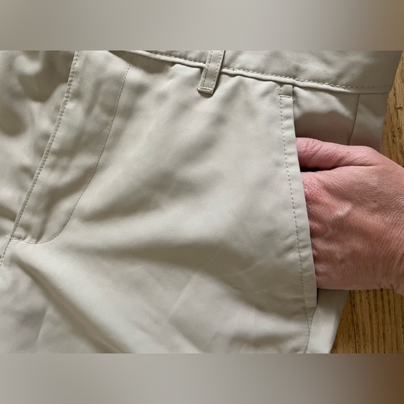 IZOD golf shorts youth size 16 - Picture 5 of 8